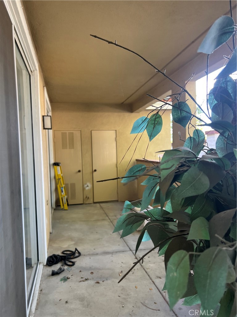 107 Gallery Tustin, CA 92782 - Photo 2 of 15 a view of a backyard