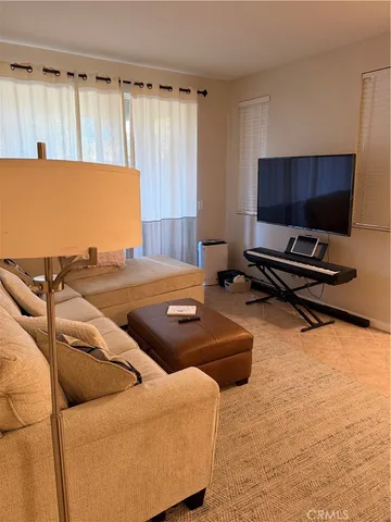 $2,550 | 107 Gallery, Tustin, CA 92782
