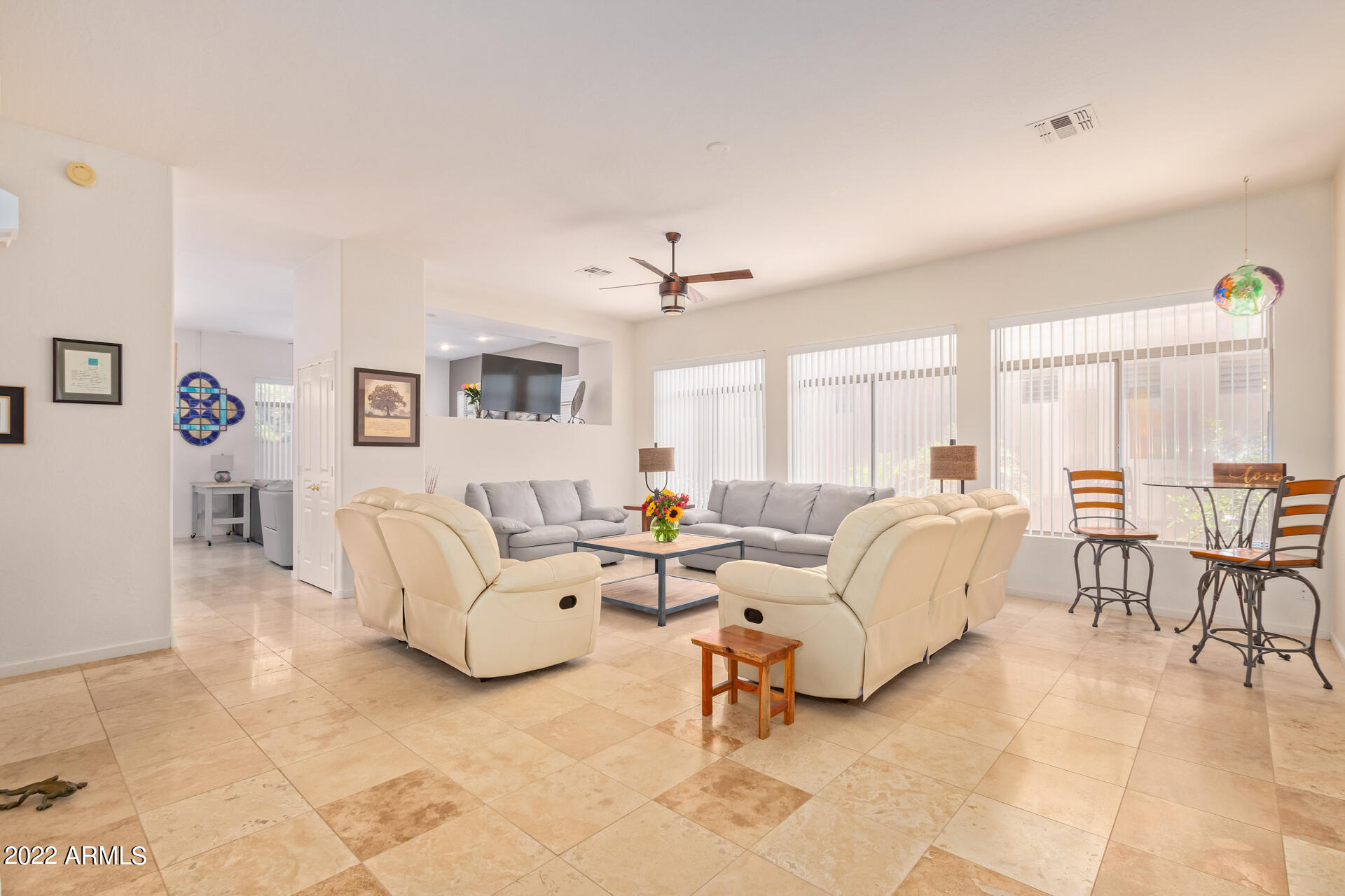 3903 East Carson Road Phoenix, AZ 85042 - Photo 6 of 34 0005-6 - Carson