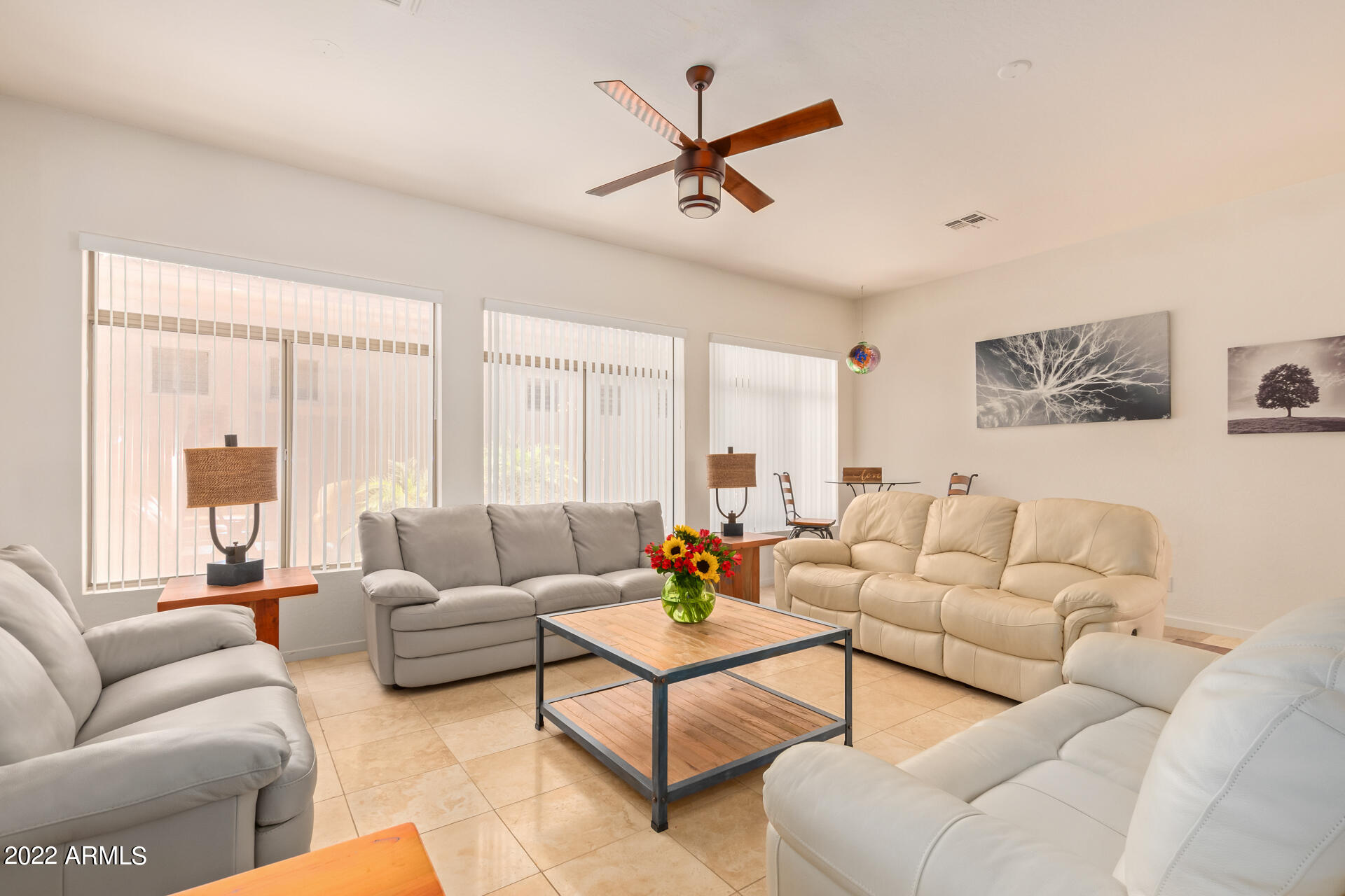 3903 East Carson Road Phoenix, AZ 85042 - Photo 7 of 34 0007-7 - Carson