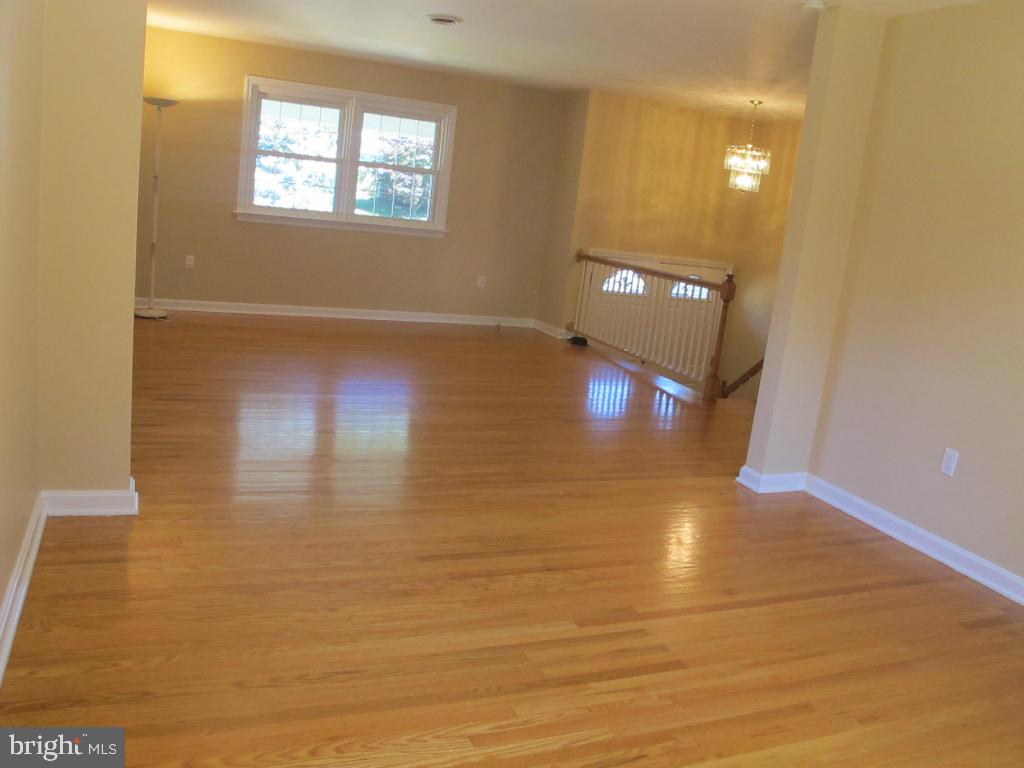 3248 Randy Road Lancaster, PA 17601 - Photo 5 of 26 Gallery Image 5