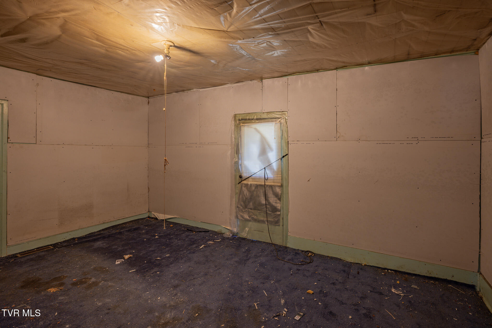 1149 Dunlap Road Kingsport, TN 37663 - Photo 14 of 23 1R9A2088-HDR