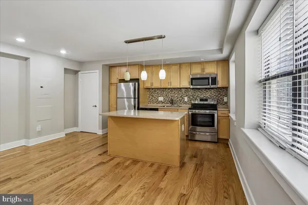 $154,900 | 212 Oakwood Street Southeast, Unit 113, Washington, DC 20032