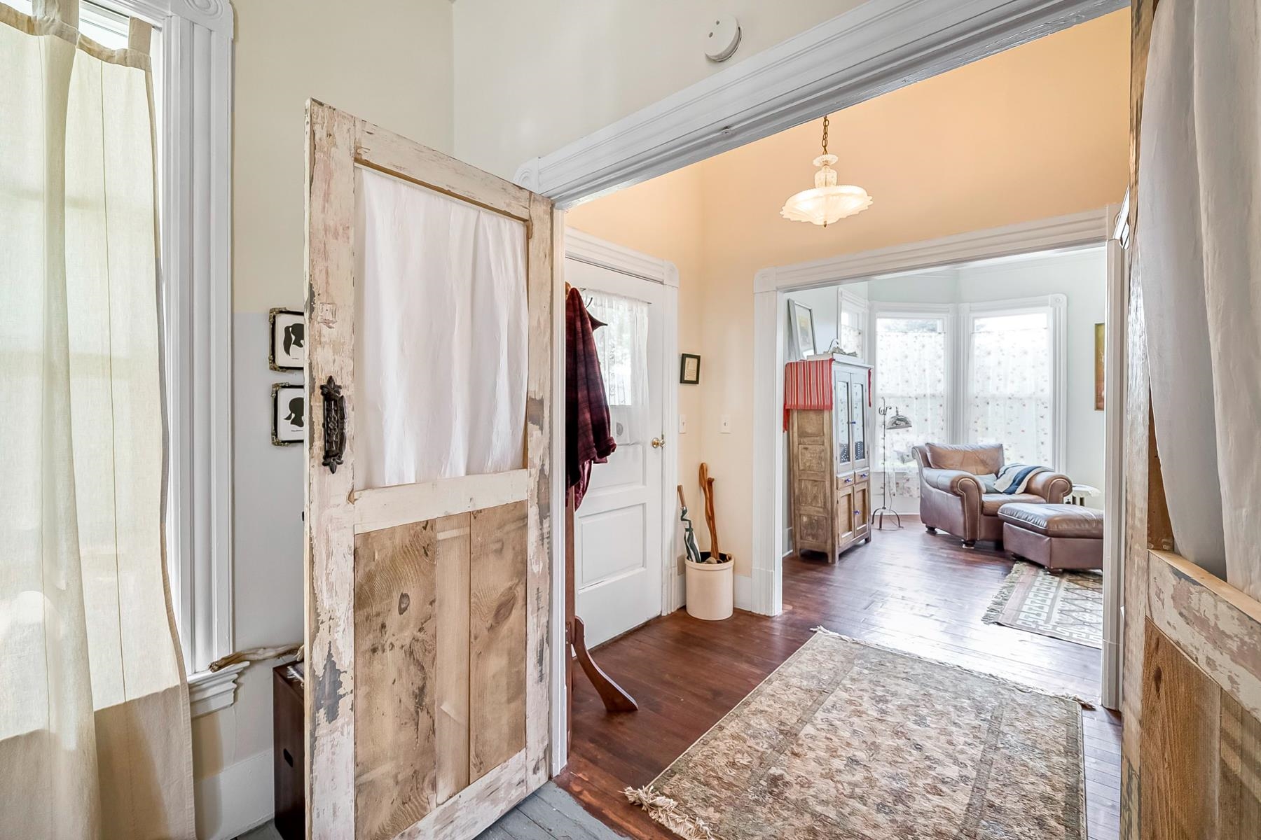 201 Front Street Loyalton, CA 96118 - Photo 18 of 28 a living room with furniture and a large window