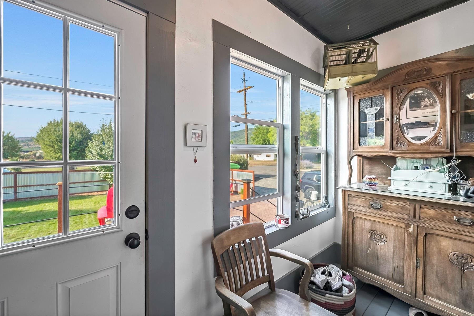 201 Front Street Loyalton, CA 96118 - Photo 27 of 28 a very nice looking room with a large window and wooden floor