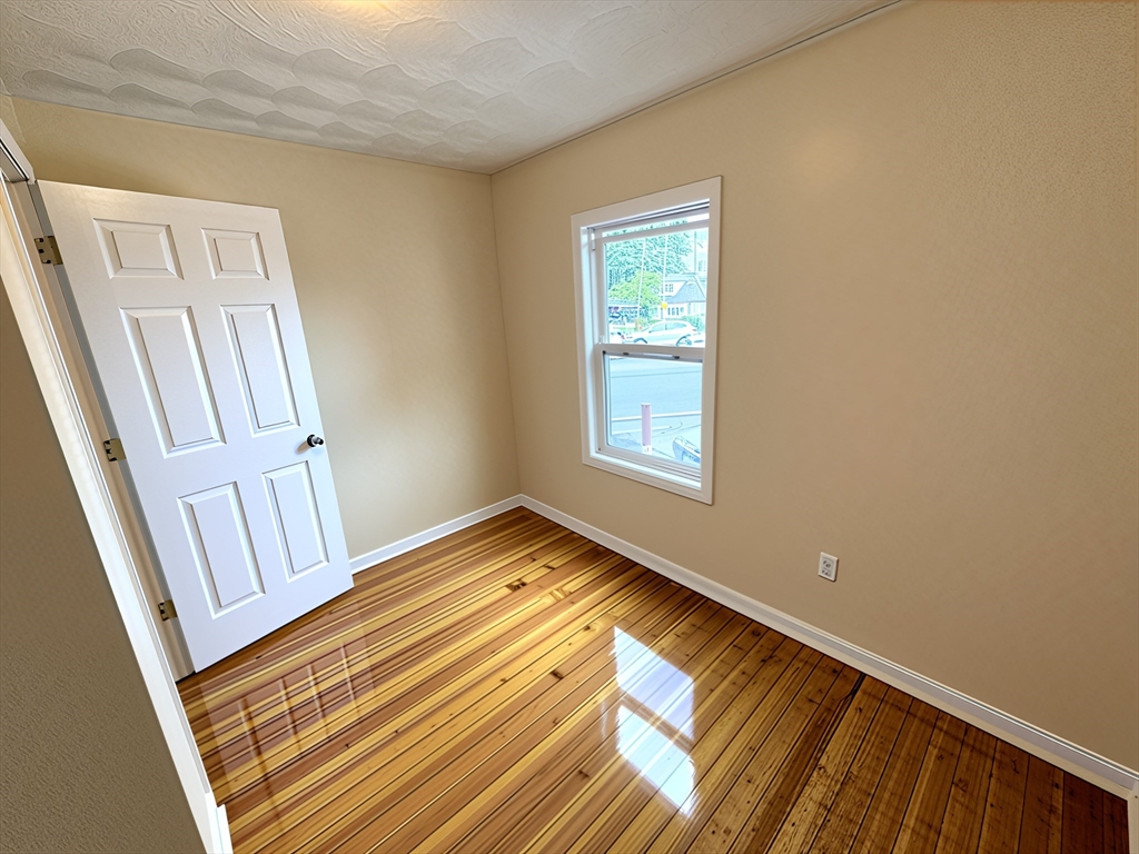 1096 North Shore Road, Unit 1 Revere, MA 02151 - Photo 4 of 6