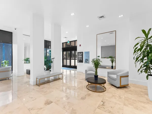 $545,000 | 2101 South Ocean Drive, Unit 801, Hollywood, FL 33019