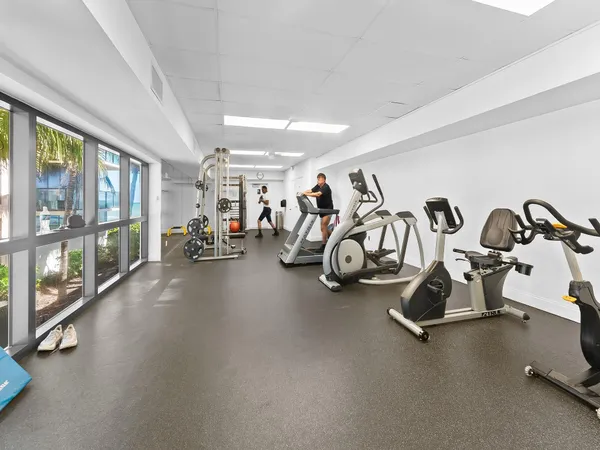 $545,000 | 2101 South Ocean Drive, Unit 801, Hollywood, FL 33019