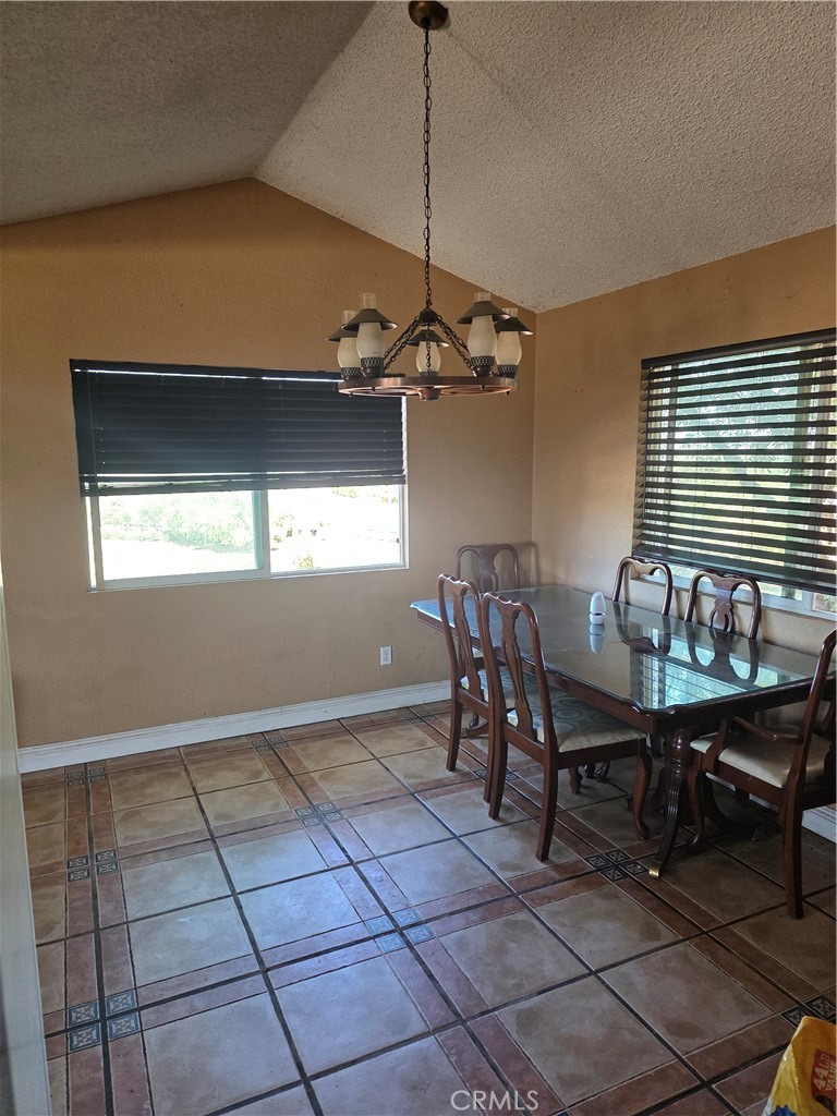 18251 Northstar Avenue Riverside, CA 92508 - Photo 11 of 37