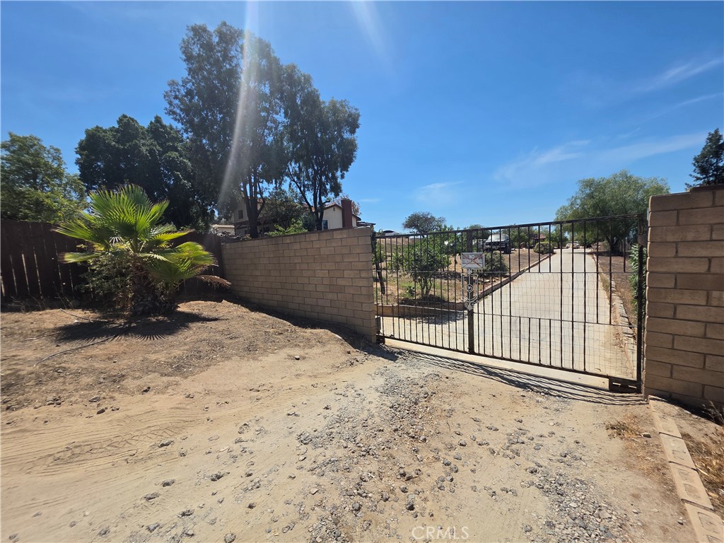 18251 Northstar Avenue Riverside, CA 92508 - Photo 2 of 37