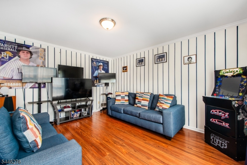 8 Spruce Drive Andover, NJ 07821 - Photo 14 of 50