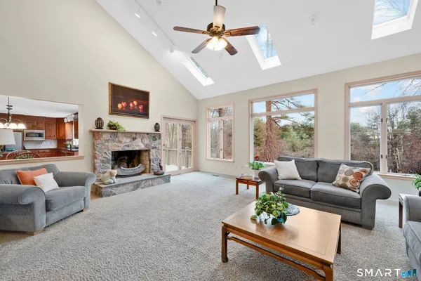 $659,900 | 24 Thompson Hill Road, Canton, CT 06019