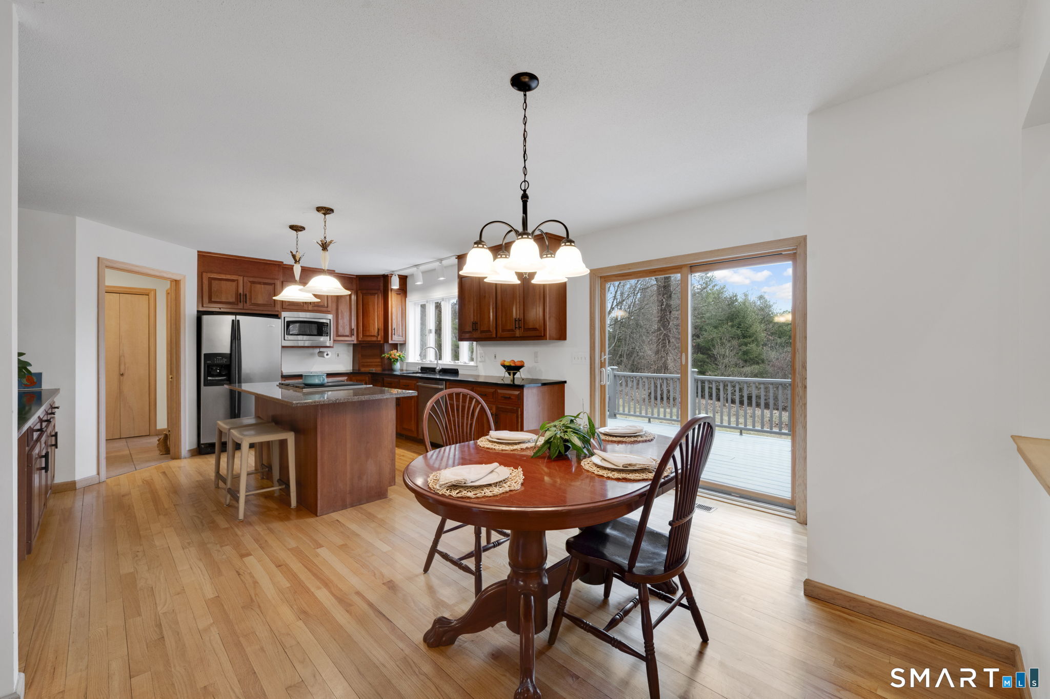 24 Thompson Hill Road Canton, CT 06019 - Photo 9 of 40