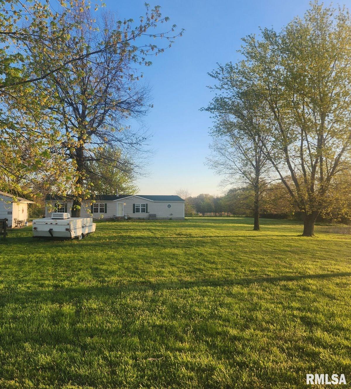 8627 Valley Road Benton, IL 62812 - Photo 2 of 2