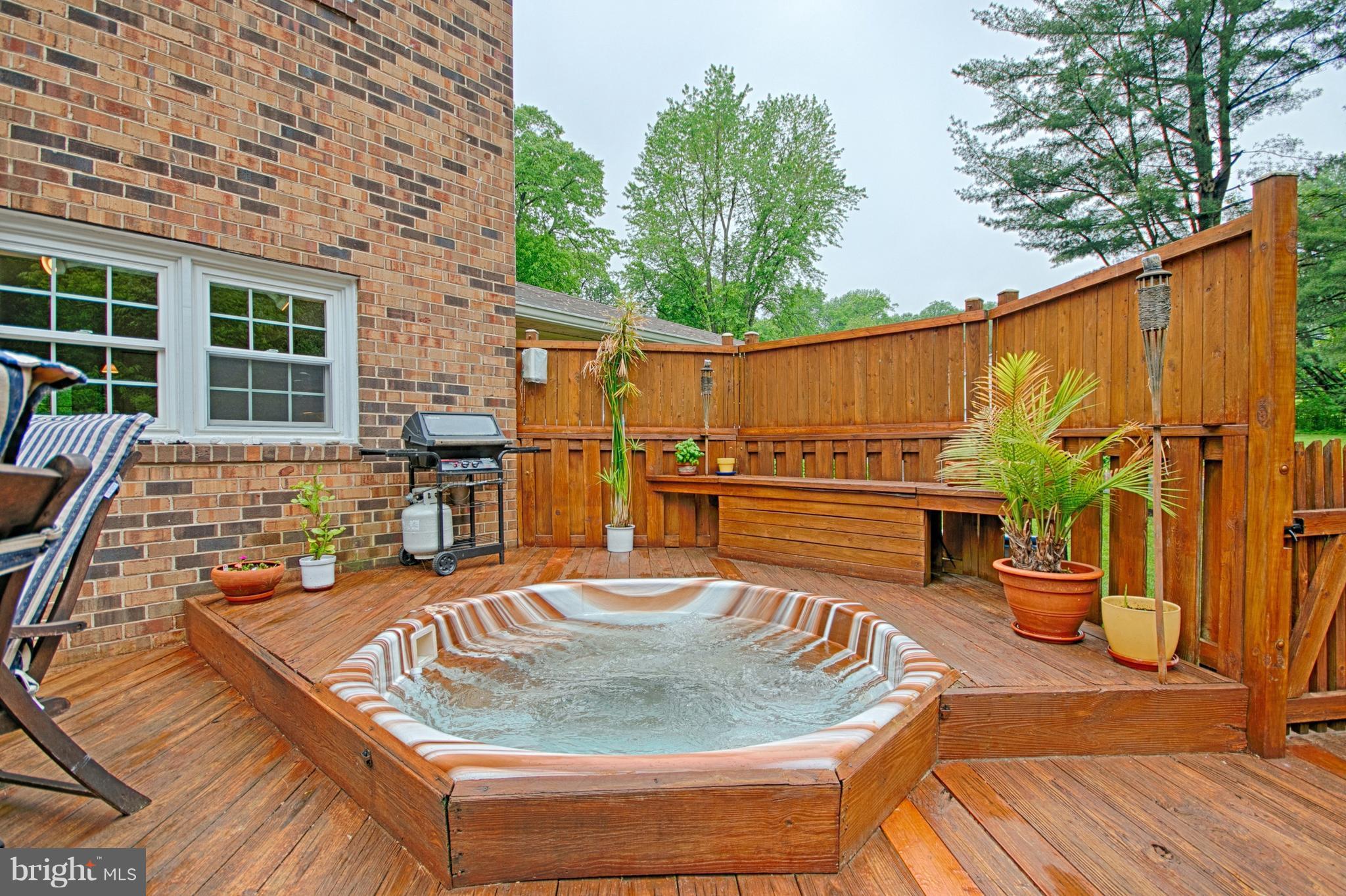 3217 Fox Mill Road Oakton, VA 22124 - Photo 9 of 30 Lots of room for outdoor entertaining!