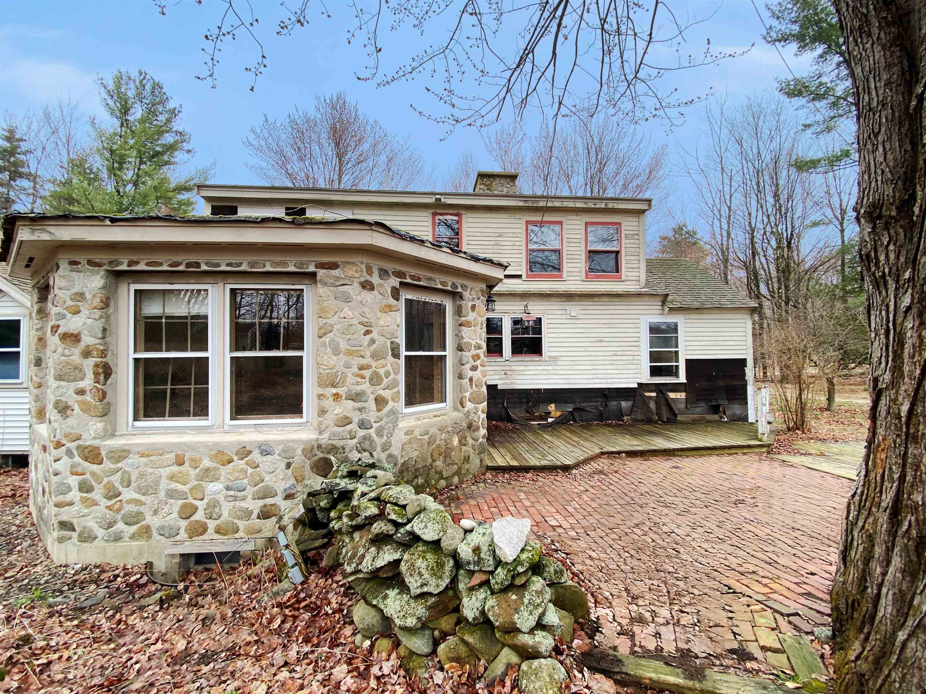 110 Pearson Hill Road Webster, NH 03303 - Photo 2 of 34