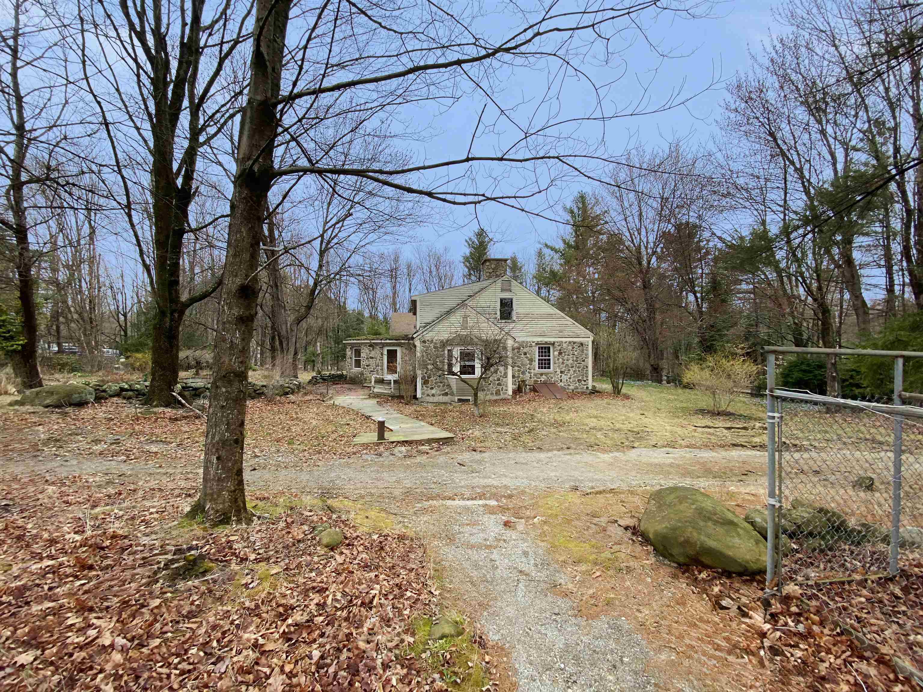 110 Pearson Hill Road Webster, NH 03303 - Photo 4 of 34