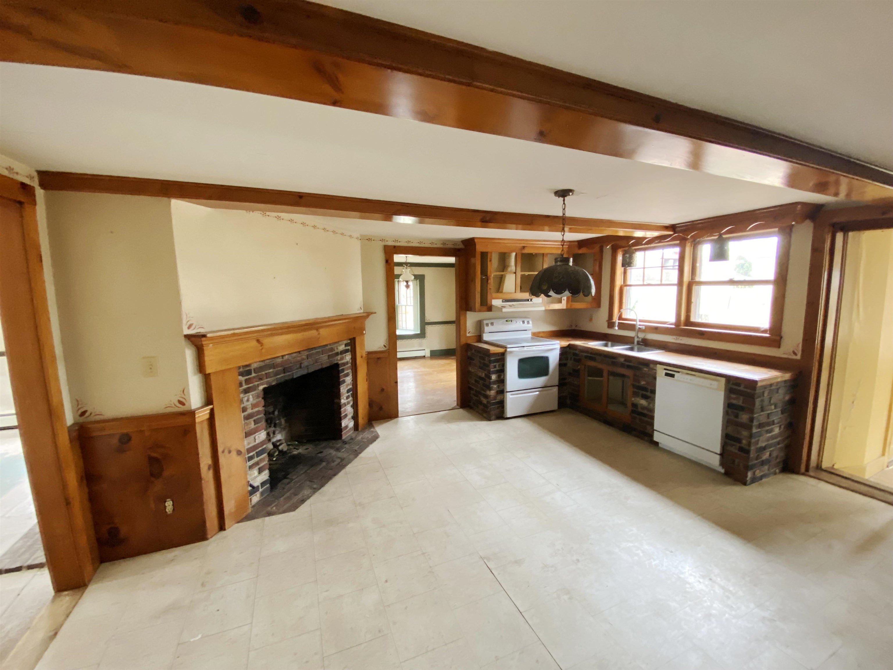 110 Pearson Hill Road Webster, NH 03303 - Photo 8 of 34