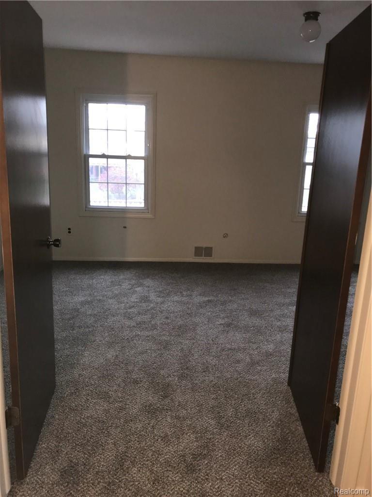 31225 Hoover Road Warren, MI 48093 - Photo 15 of 21 Double doors into master