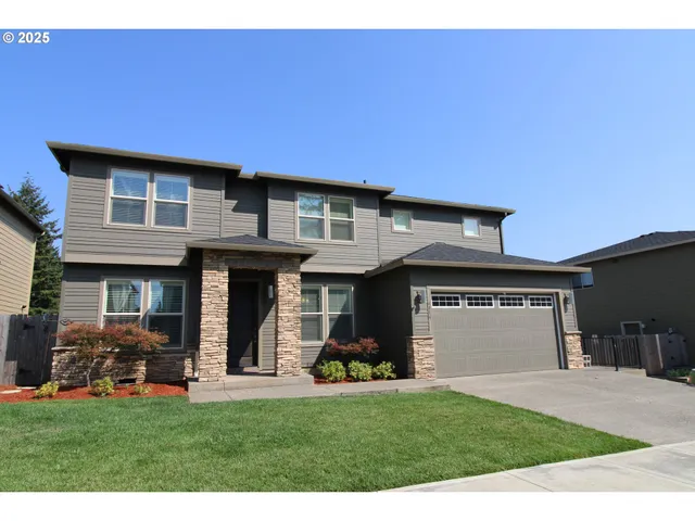 $825,000 | 4014 Northeast Tacoma Court, Camas, WA 98607