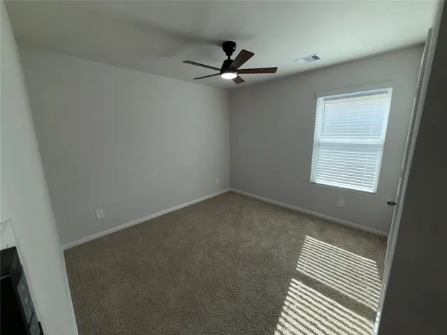 $1,899 | 300 Belmont Place, Lockhart, TX 78644