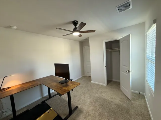 $1,899 | 300 Belmont Place, Lockhart, TX 78644