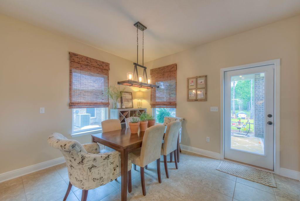 418 Windchime Way Freeport, FL 32439 - Photo 12 of 53 Breakfast dining