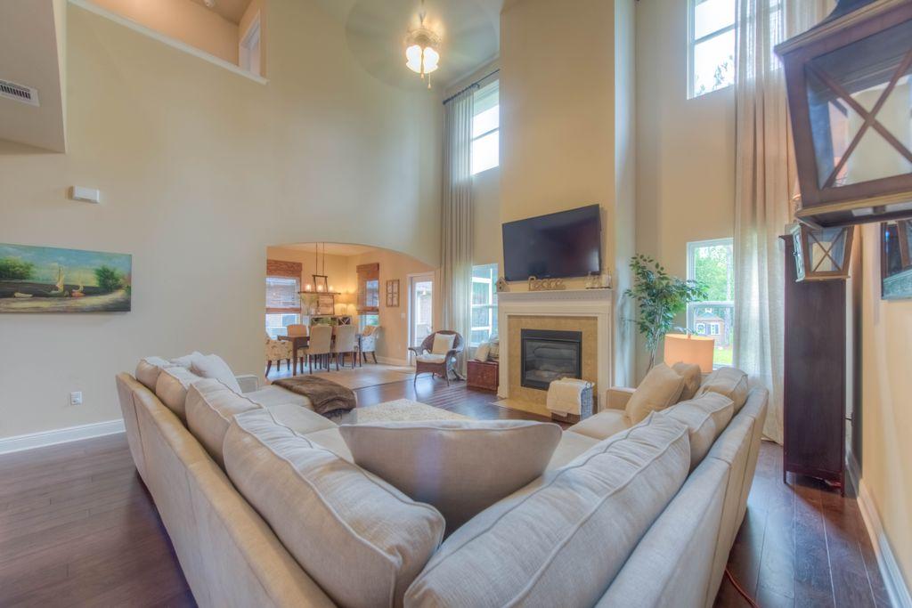 418 Windchime Way Freeport, FL 32439 - Photo 13 of 53 Living