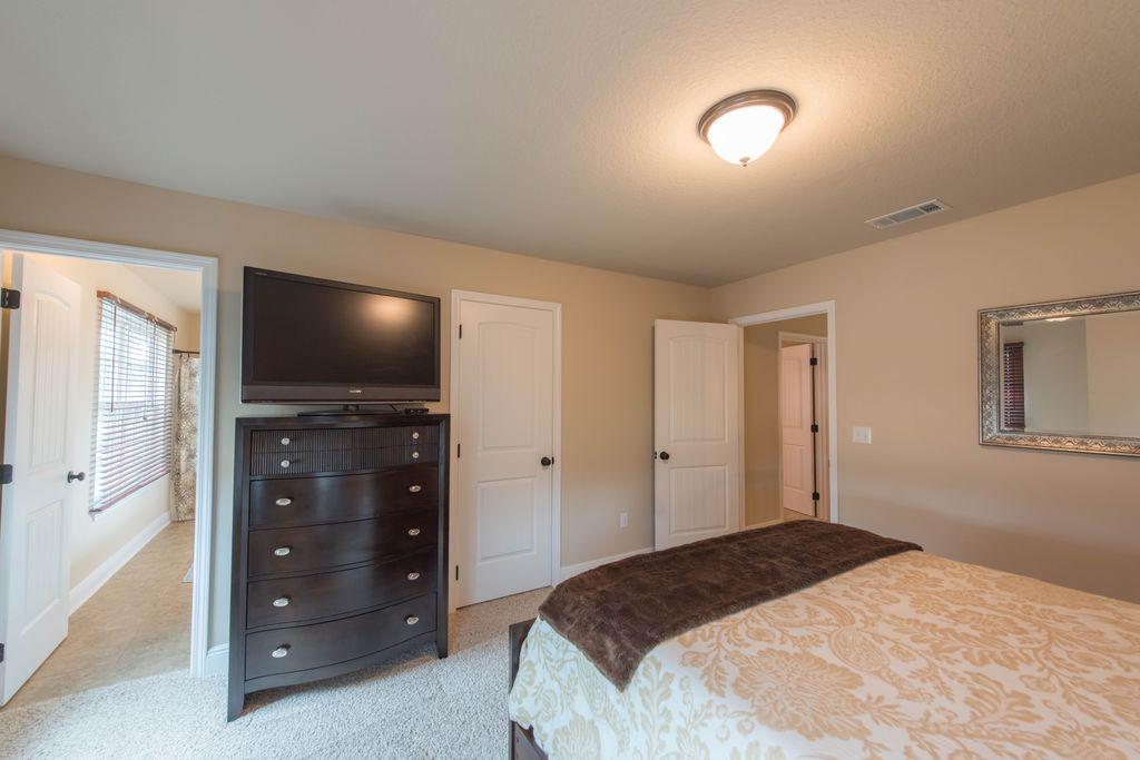 418 Windchime Way Freeport, FL 32439 - Photo 35 of 53 Bedroom 4 (4)
