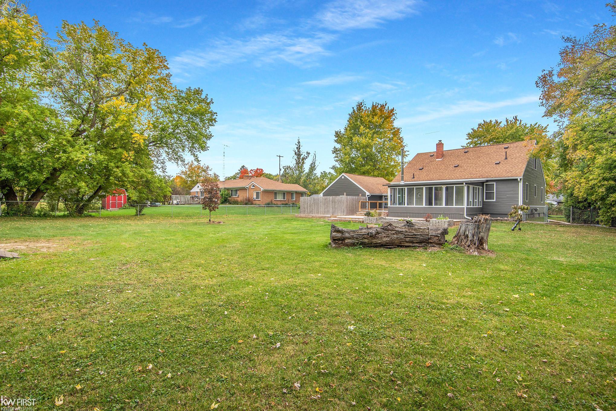 7048 Lapeer Road Davison, MI 48423 - Photo 25 of 36 50092596-24.JPG