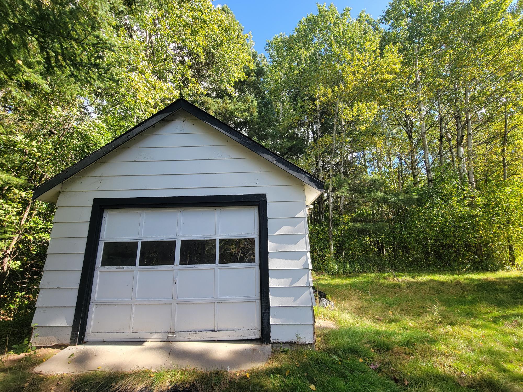 1410 Iverson Street Rhinelander, WI 54501 - Photo 4 of 19 Gallery Image 4