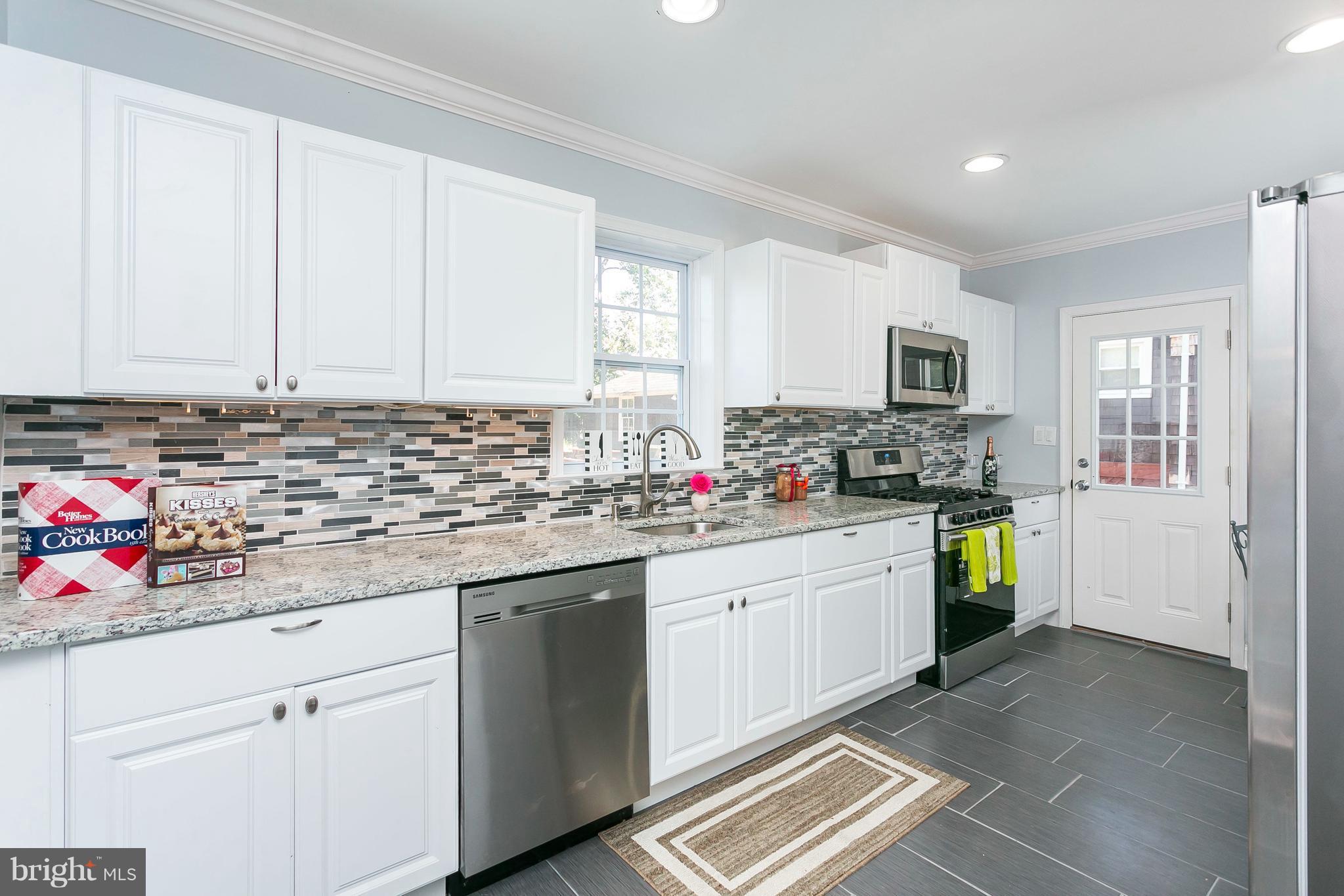 705 Brookwood Road Baltimore, MD 21229 - Photo 3 of 30 Kitchen is fully remodeled