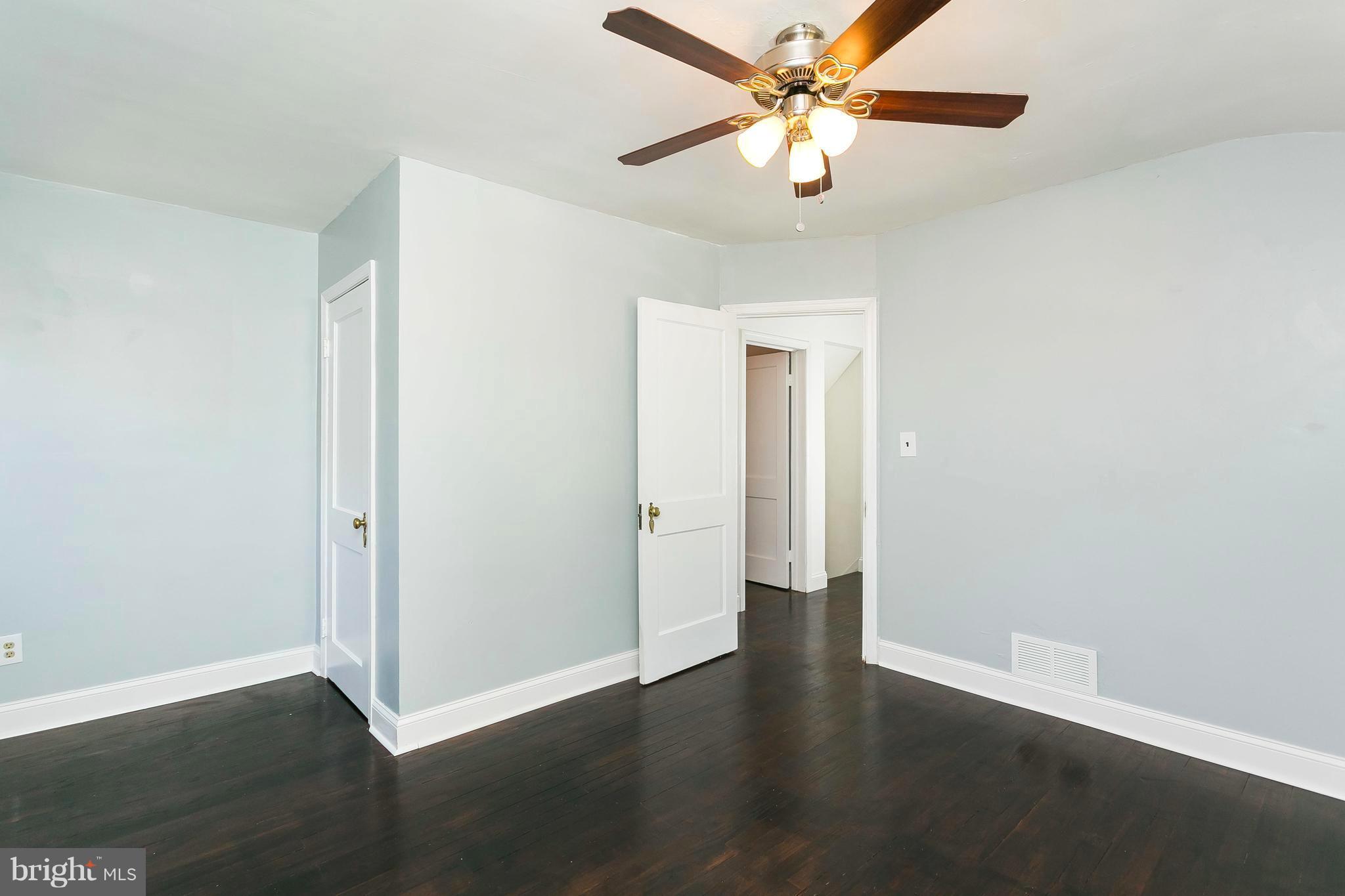 705 Brookwood Road Baltimore, MD 21229 - Photo 23 of 30 Nice size Bedroom