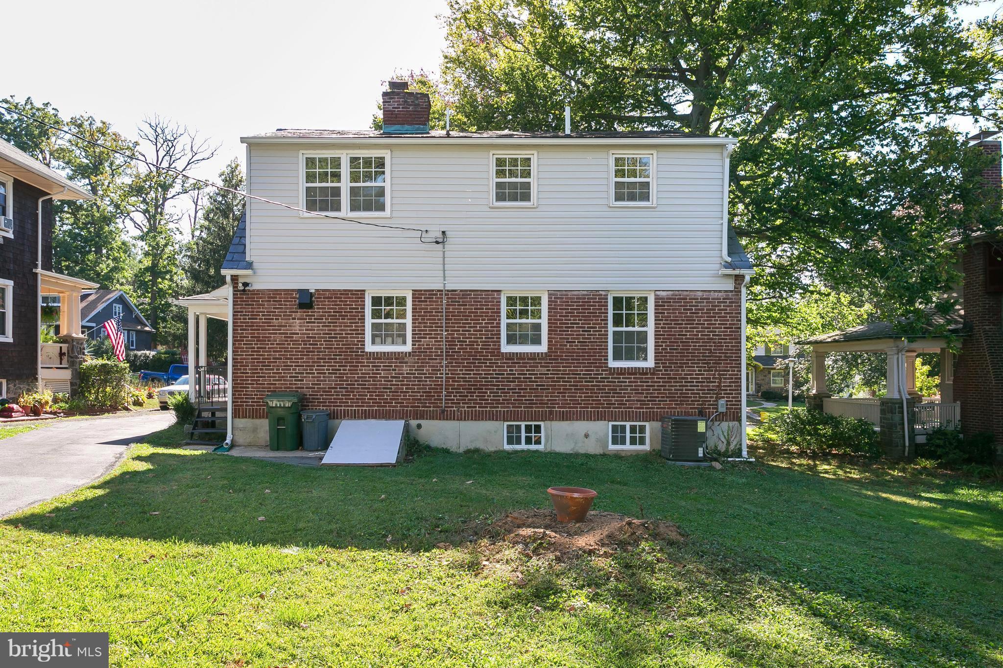 705 Brookwood Road Baltimore, MD 21229 - Photo 29 of 30 Back yard