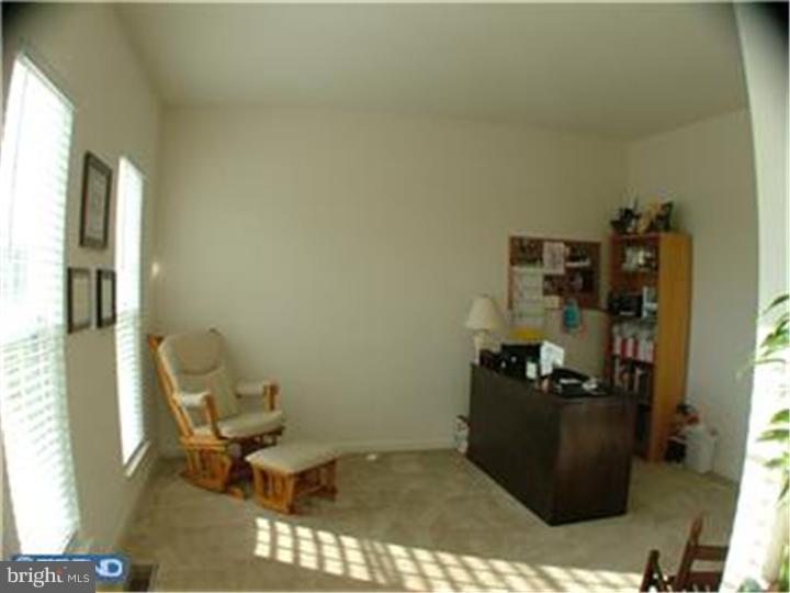 646 Sligo Road Avondale, PA 19311 - Photo 8 of 17 Living Room