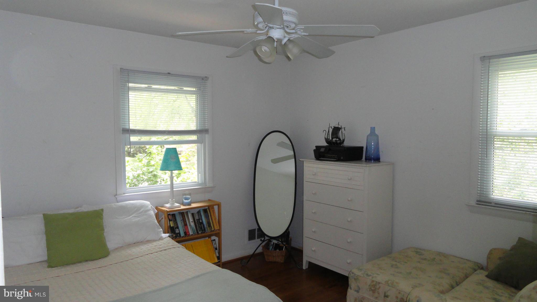 7125 Dryburgh Court Springfield, VA 22152 - Photo 15 of 30 Bedroom
