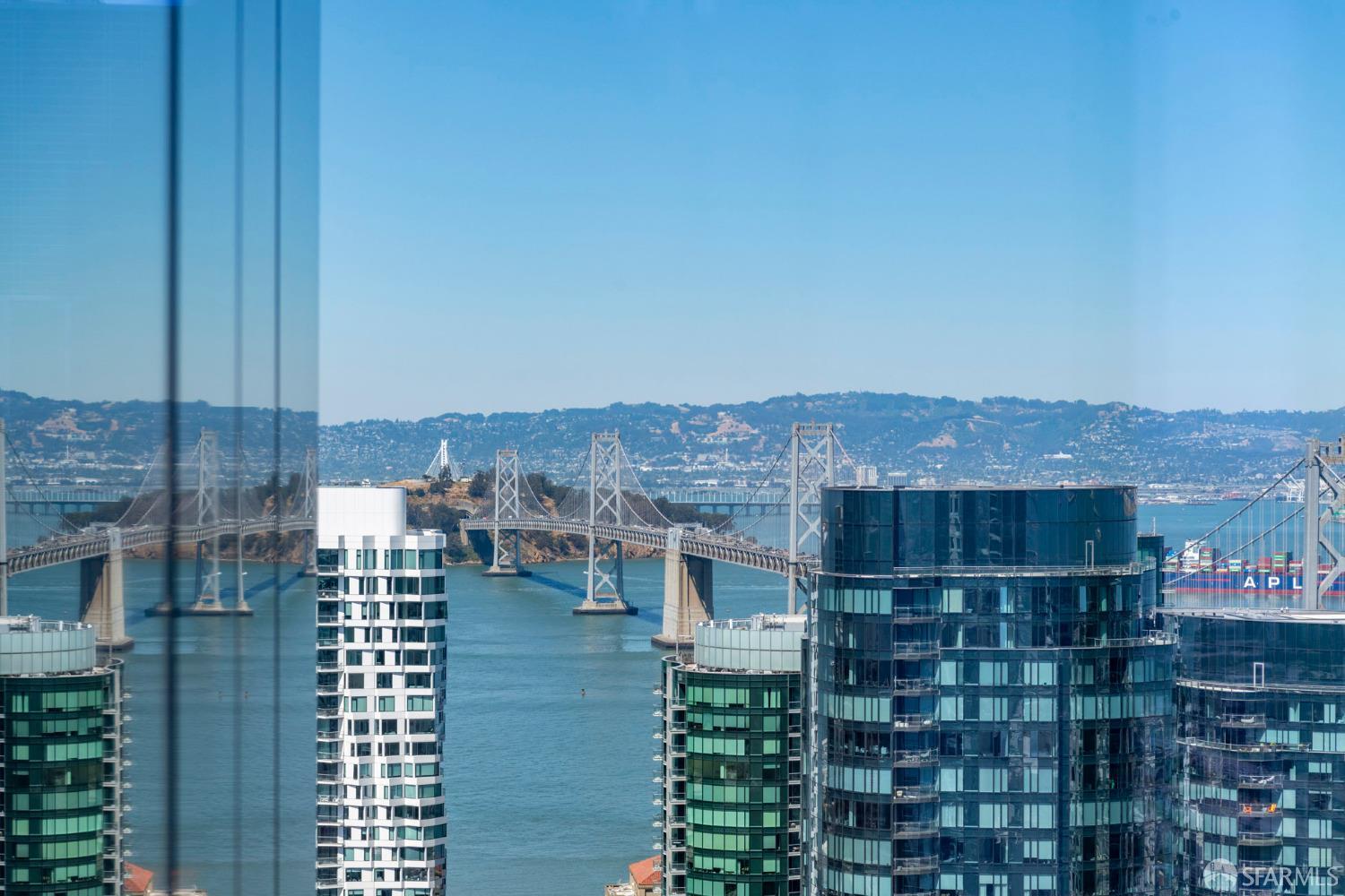 488 Folsom Street, Unit 4305 San Francisco, CA 94105 - Photo 24 of 45 a view of residential houses with outdoor space