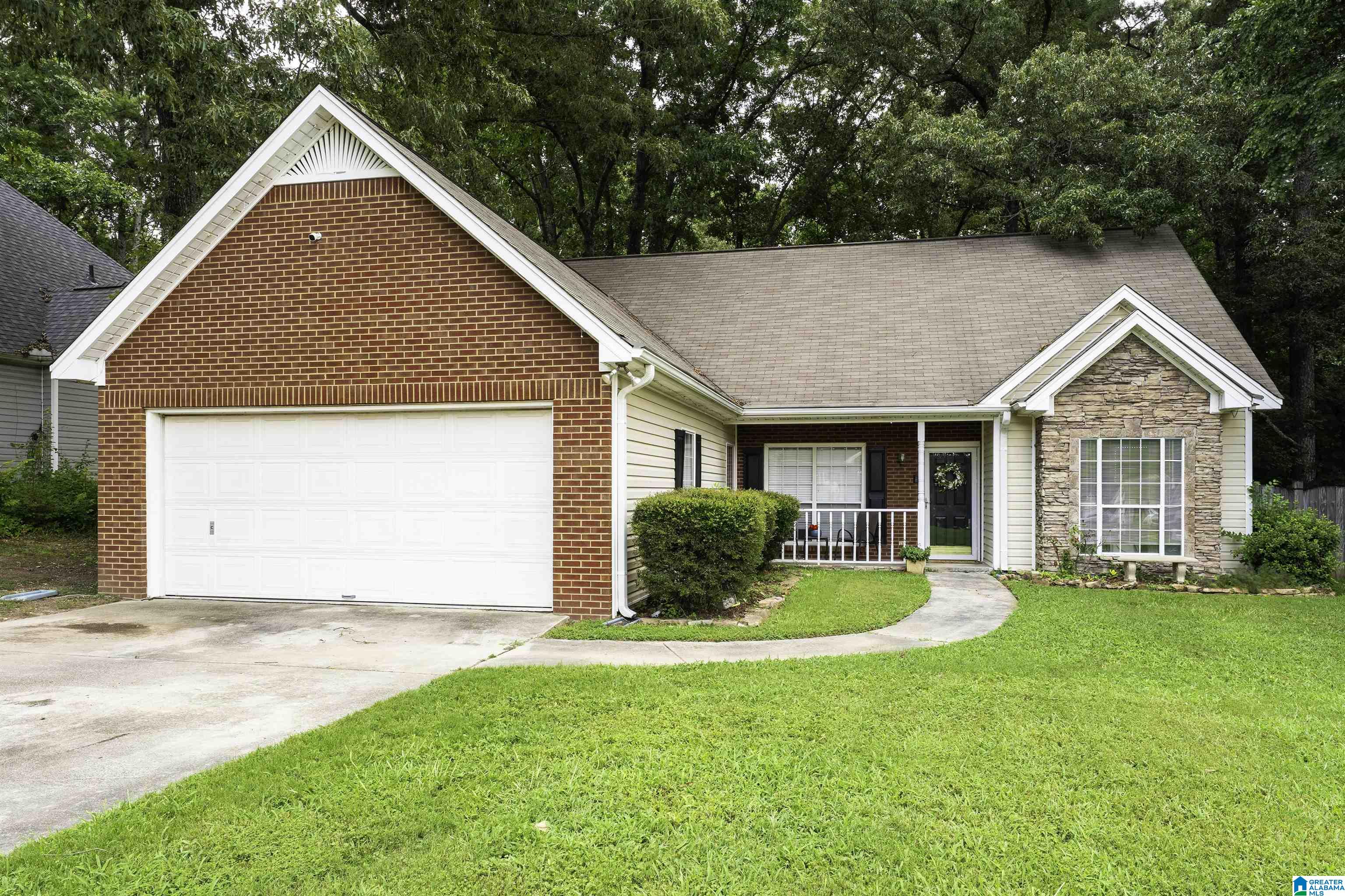 132 Greenfield Lane Alabaster, AL 35007 - Photo 1 of 28