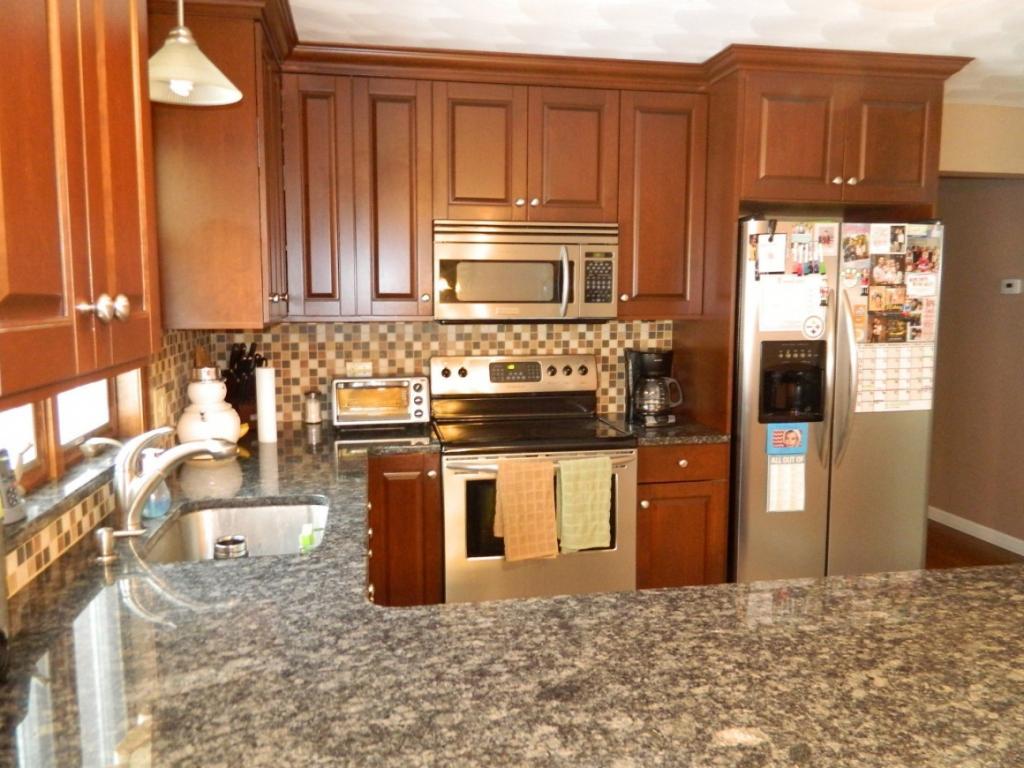 2721 Country Club Road Endicott, NY 13760 - Photo 7 of 19 Gallery Image 7