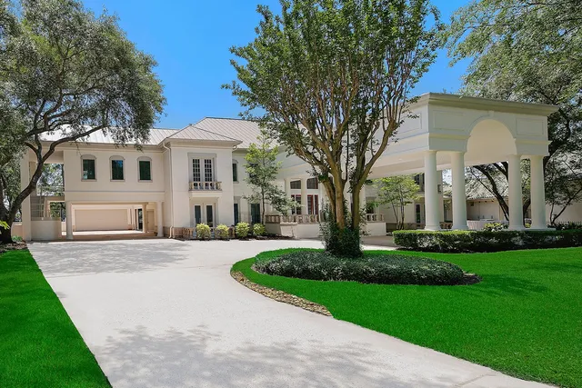 $4,850,000 | 10 West Isle Place, The Woodlands, TX 77381