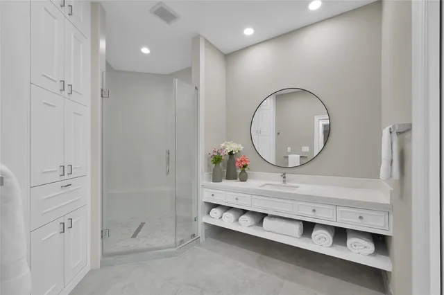 $4,850,000 | 10 West Isle Place, The Woodlands, TX 77381