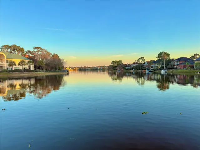 $4,850,000 | 10 West Isle Place, The Woodlands, TX 77381