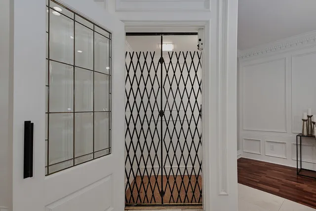 $4,850,000 | 10 West Isle Place, The Woodlands, TX 77381