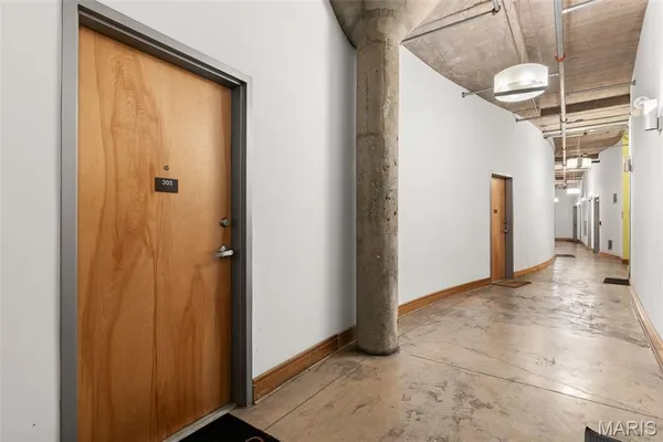$189,000 | 2201 Locust Street, Unit 305, St. Louis, MO 63103