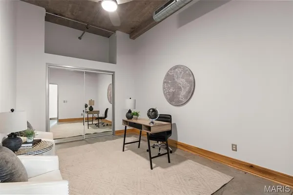 $189,000 | 2201 Locust Street, Unit 305, St. Louis, MO 63103