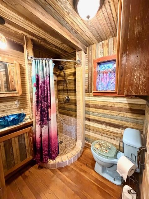 1608 School Street Goldthwaite, TX 76844 - Photo 8 of 25 a view of a two chairs in the patio