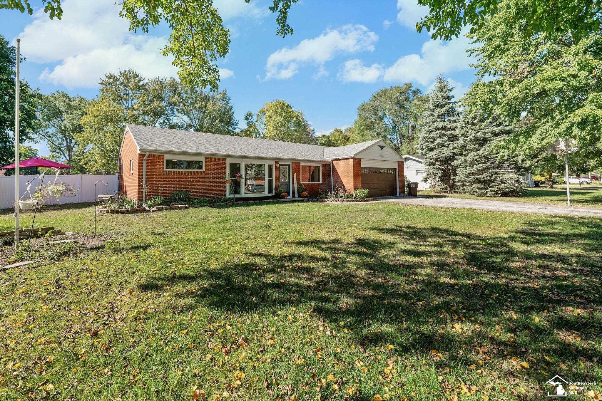 7529 Indian Road Temperance, MI 48182 - Photo 35 of 35 50190750-d54dd9c1-ec3b-4bb5-ab6d-d70a3c733292.JPG
