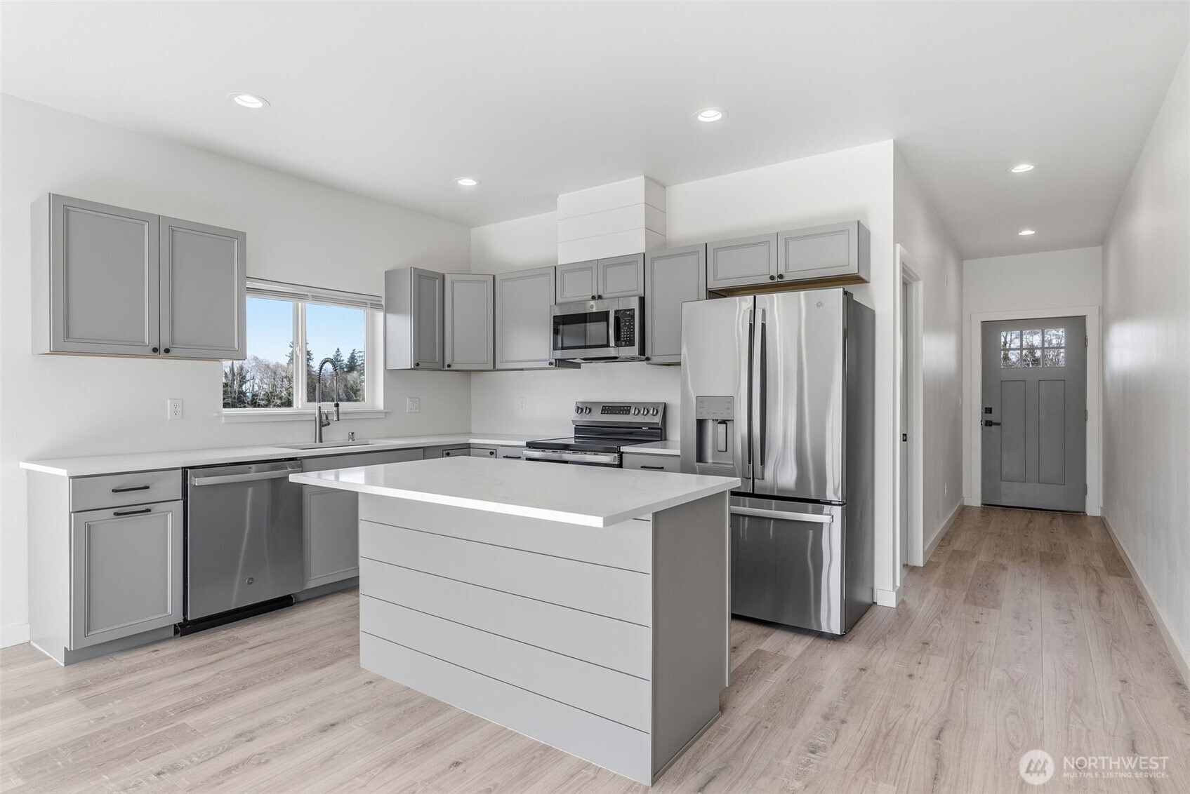 9 Anchor Way, Unit B Cathlamet, WA 98612 - Photo 5 of 26