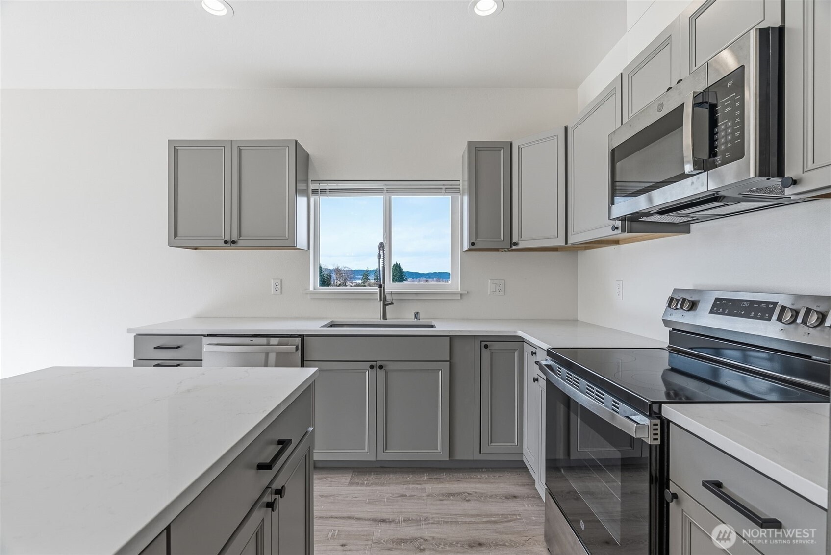 9 Anchor Way, Unit B Cathlamet, WA 98612 - Photo 8 of 26