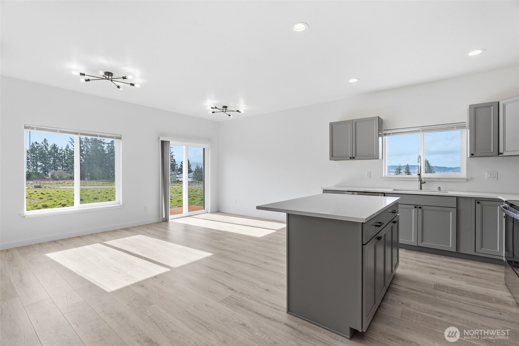 9 Anchor Way, Unit B Cathlamet, WA 98612 - Photo 9 of 26